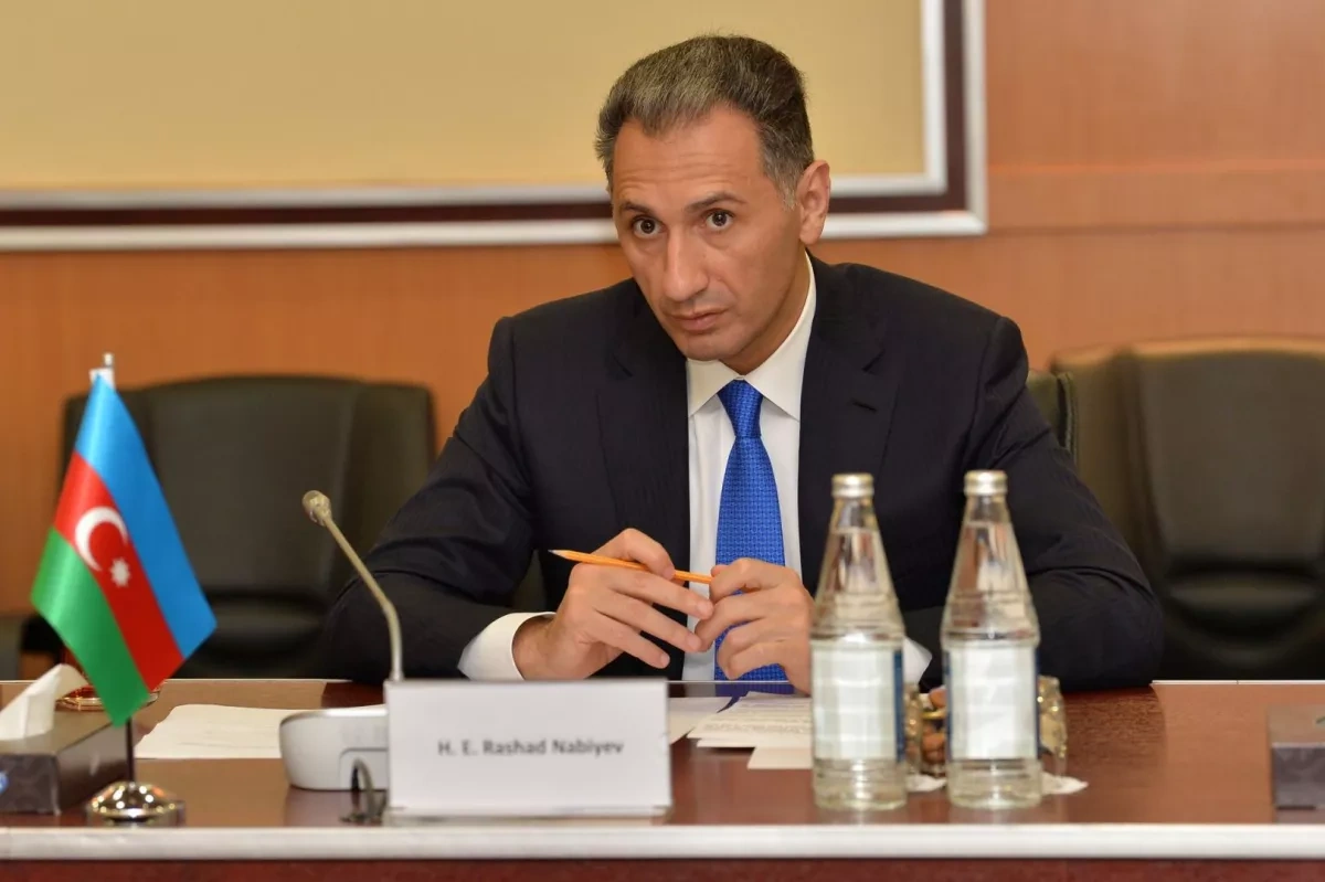 Azerbaijan hands over "Dostlug" tanker to Turkmenistan in boost to Caspian ties PHOTO