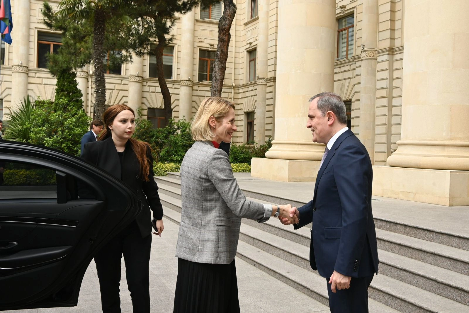 Azerbaijan FM meets EU foreign policy chief in Baku (PHOTO)
