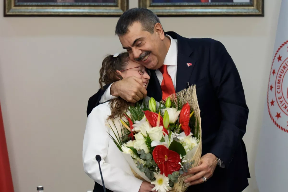 Türkiye marks Children’s Day with symbolic transfer of ministerial duties to student PHOTO