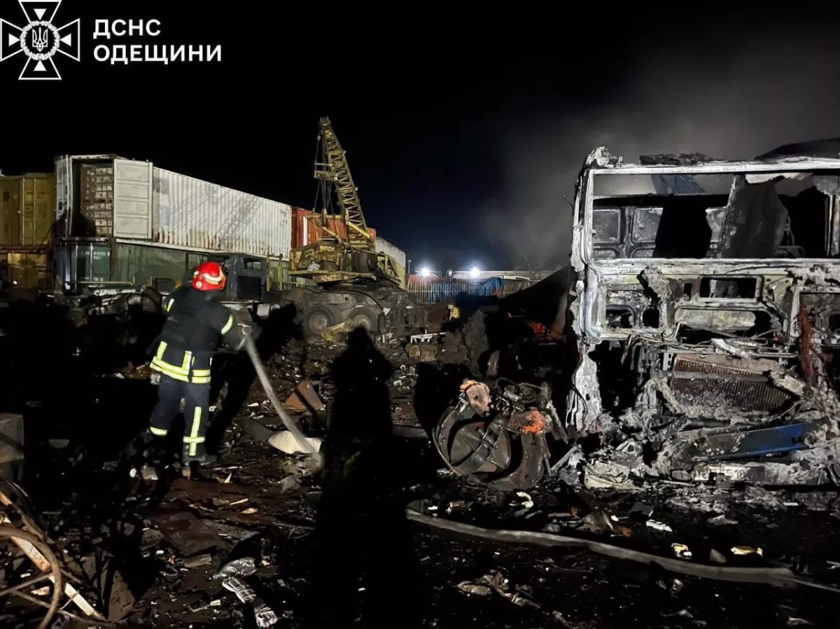 Russian drones strike Odesa overnight, killing two, hurting three PHOTO