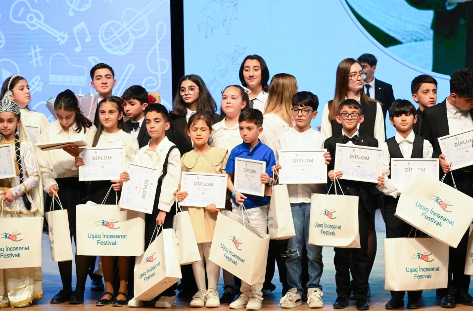 Heydar Aliyev Foundation VP Leyla Aliyeva and Alena Aliyeva attend awarding ceremony of Children’s Art Contest (PHOTO)