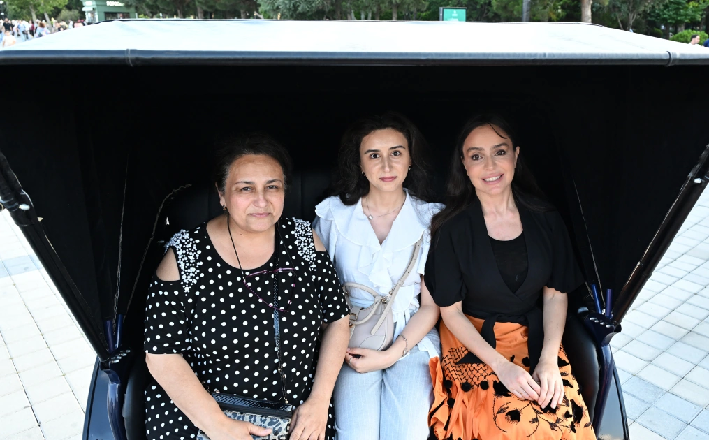 Leyla Aliyeva and Arzu Aliyeva attend opening and presentation ceremonies at the Seaside National Park (PHOTO)