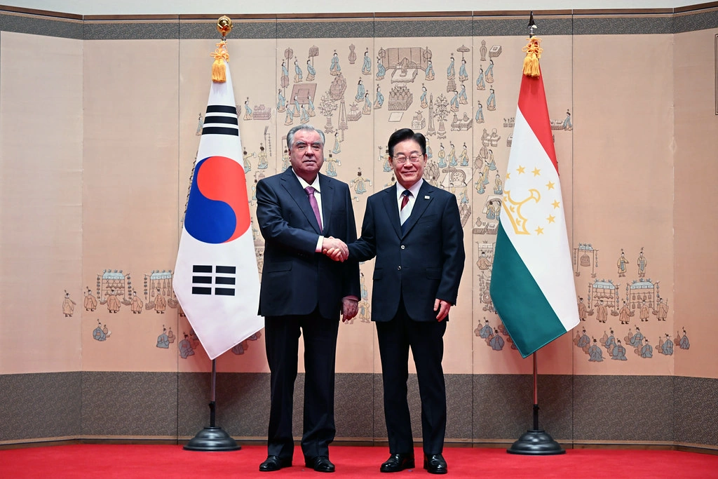 Tajikistan and South Korea discuss prospects for stronger economic ties
