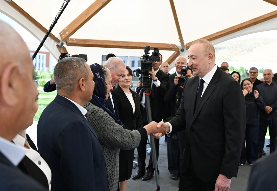 President Ilham Aliyev, First Lady Mehriban Aliyeva meet with residents of Shukurbeyli village of Jabrayil district (PHOTO)