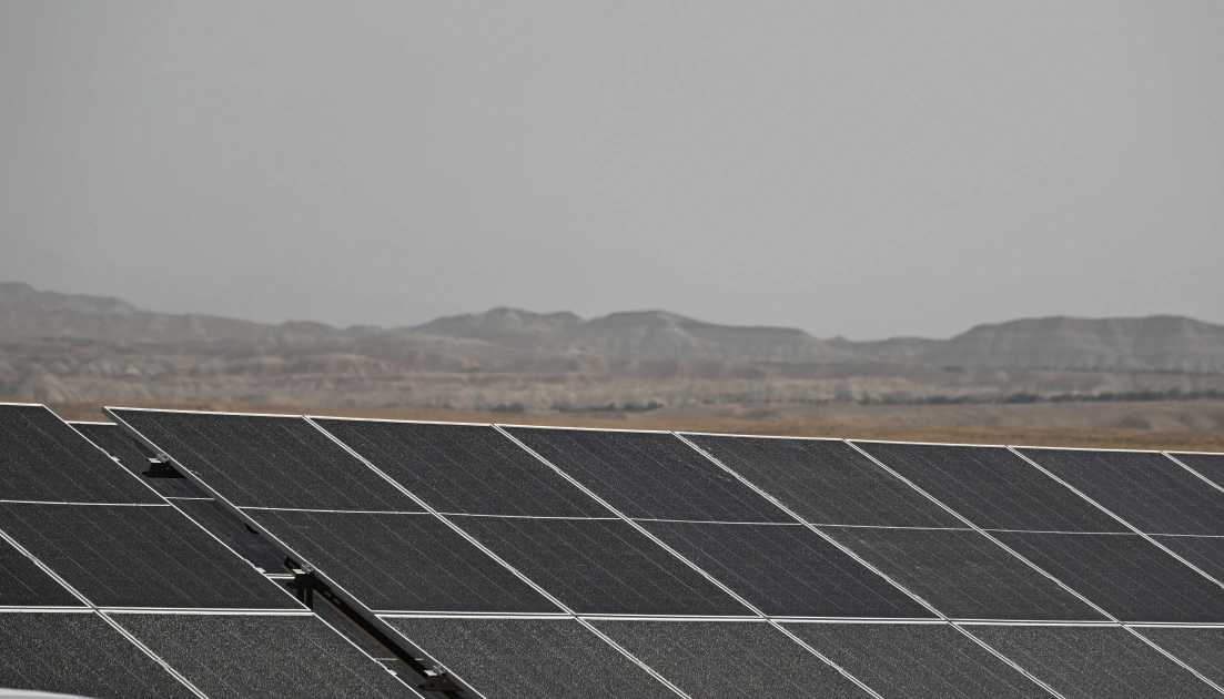 President Ilham Aliyev, First Lady Mehriban Aliyeva inspect construction progress of “Shams 1” and “Garbi Ufug” solar power plants in Nakhchivan (PHOTO/VIDEO)