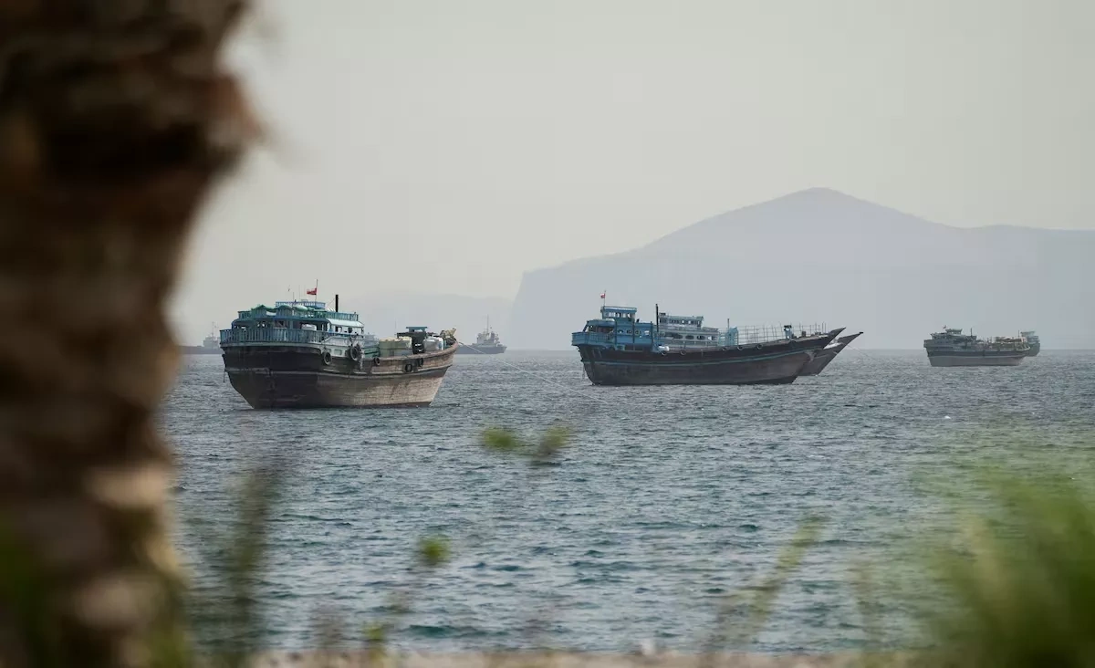 Media: Tankers carrying Middle East oil, LNG leave Hormuz for China, Pakistan