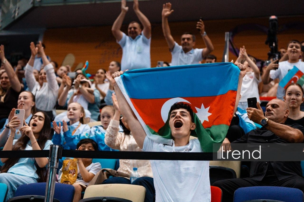 Triple pride in arena: Azerbaijani anthem played 3 times (PHOTO)