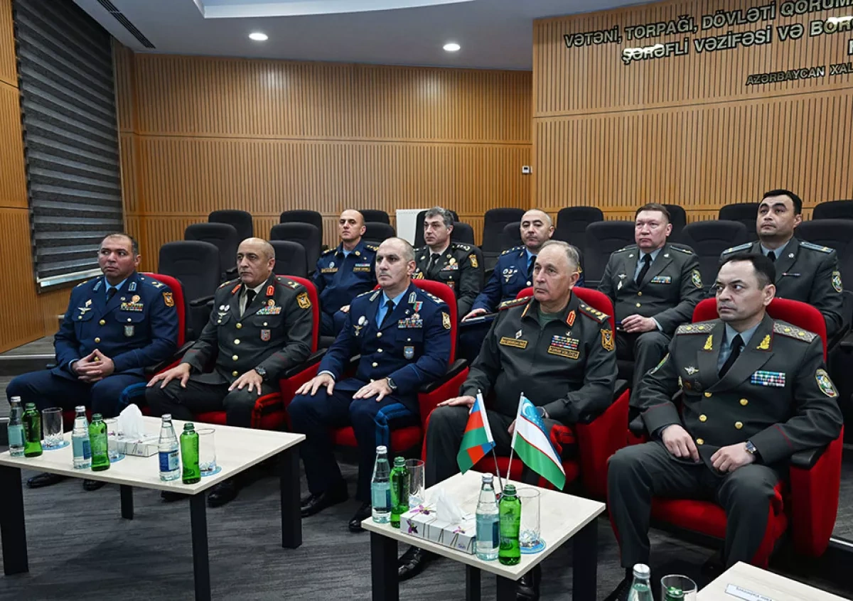 Azerbaijan briefs Uzbek military delegation on cybersecurity, combat control systems Photo