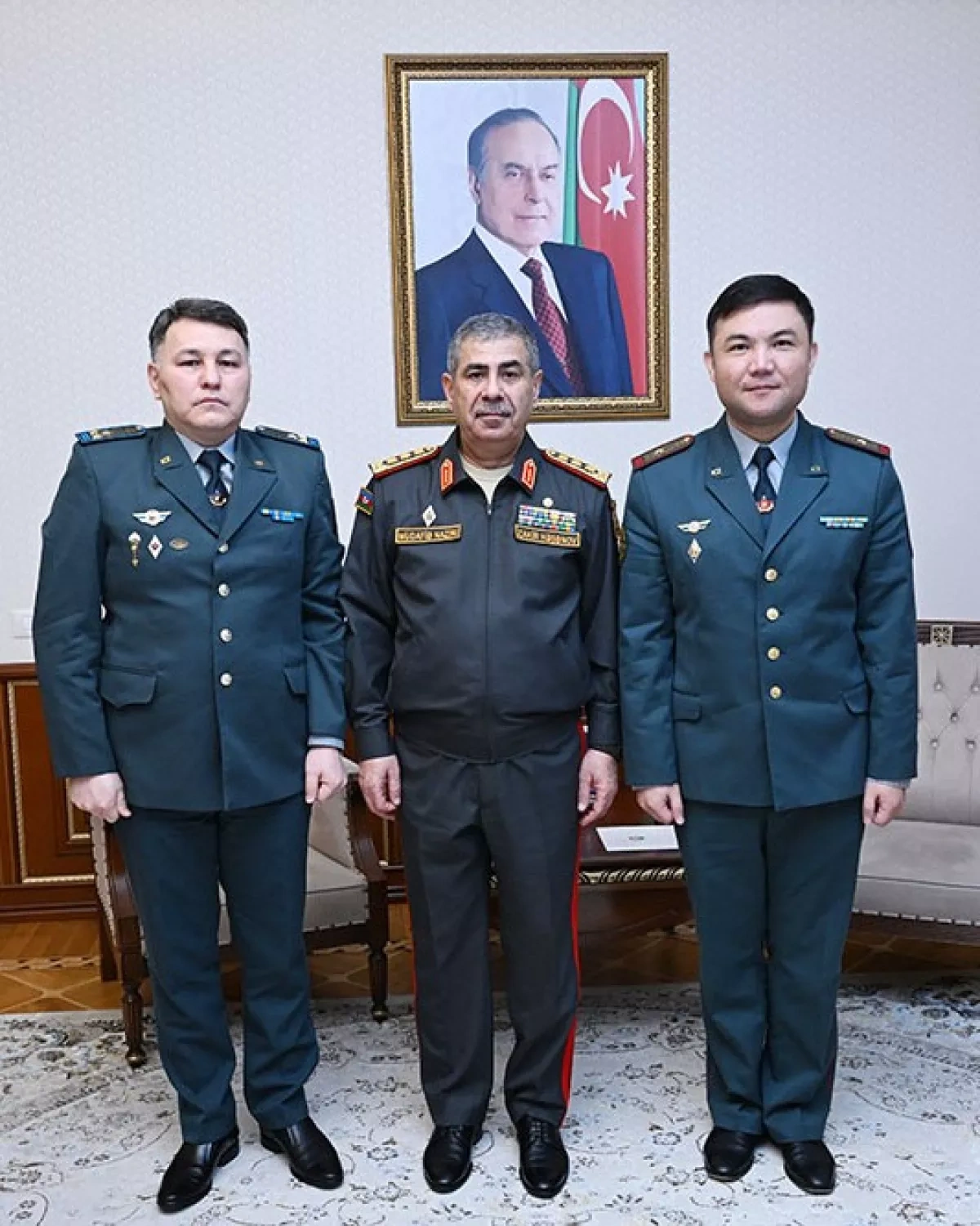 Azerbaijani defence minister receives Kazakhstan’s new military attaché