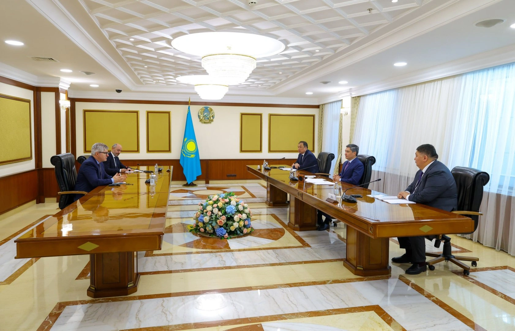 Kazakhstan, ICAO discuss civil aviation cooperation