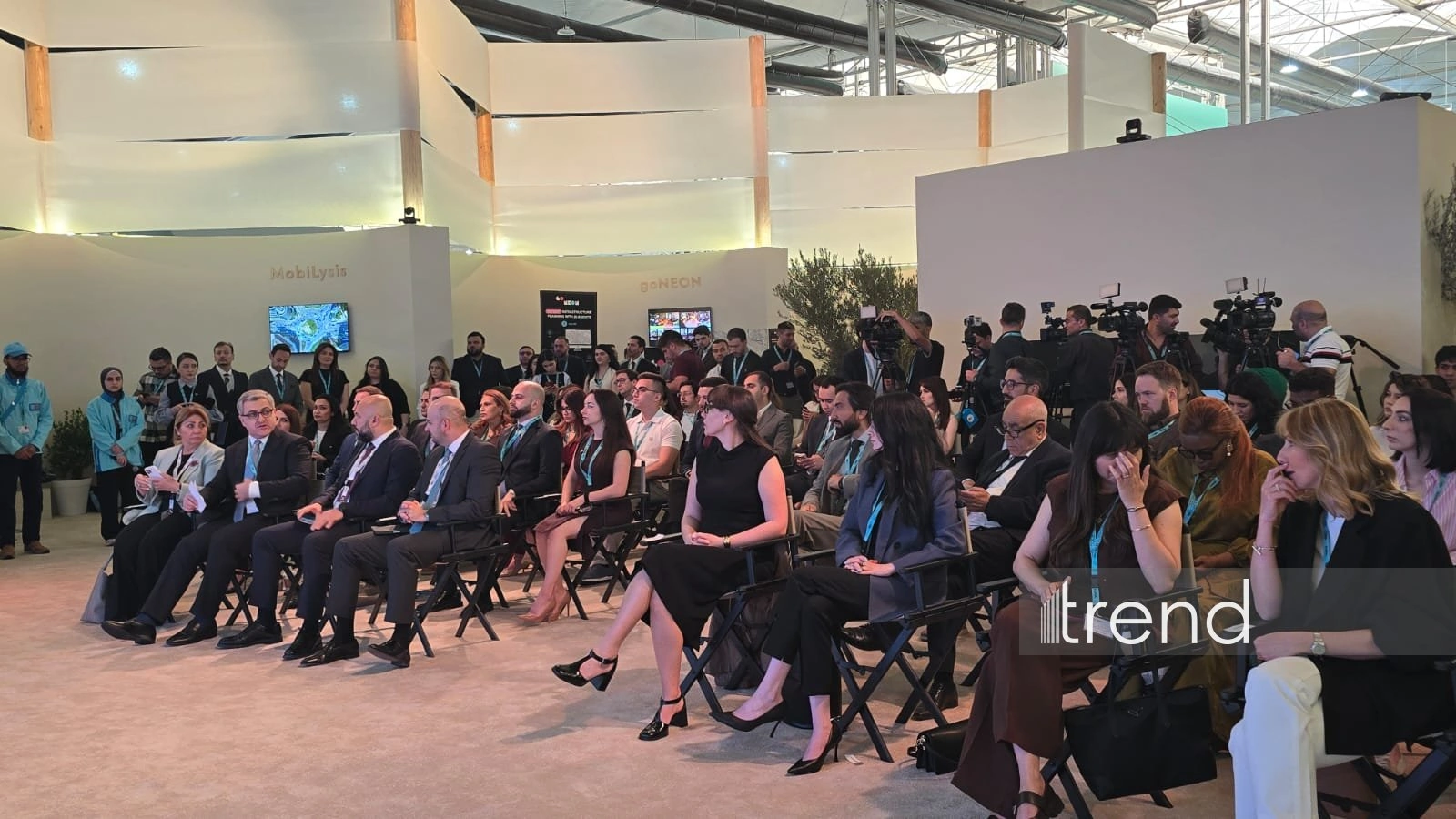 Baku hosts event on smart and sustainable urban projects within WUF13 (PHOTO)
