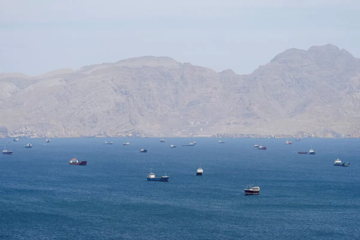 Media: Iran, Oman clinch Hormuz shipping deal as strait stays closed