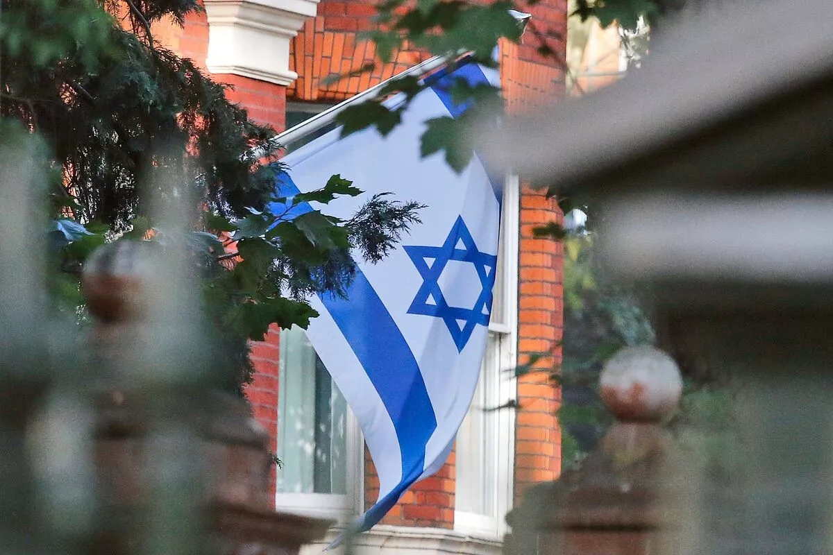 Man convicted over foiled knife attack at Israeli embassy in London
 VIDEO