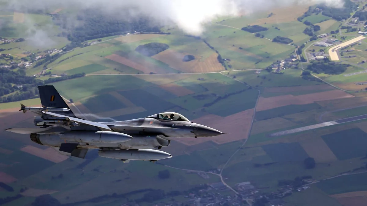 Romania scrambles F-16s amid Russian drone assault near Ukrainian border