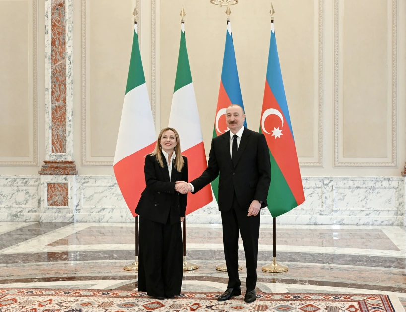 President Ilham Aliyev holds one-on-one meeting with President of the Italian Council of Ministers Giorgia Meloni (PHOTO)