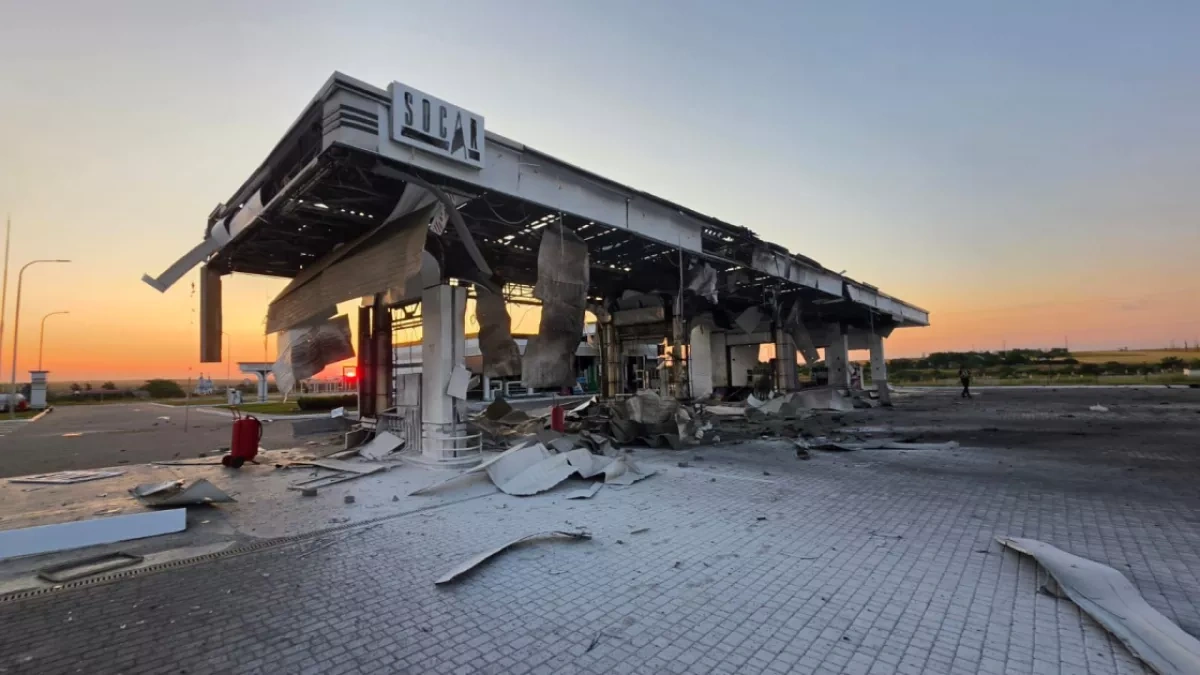 Kyiv takes brunt of overnight Russian attack as SOCAR station damaged PHOTO / VIDEO