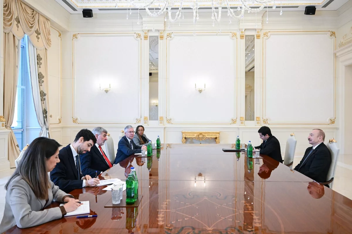 Azerbaijani president, UK official discuss peace agenda, economic cooperation Photo