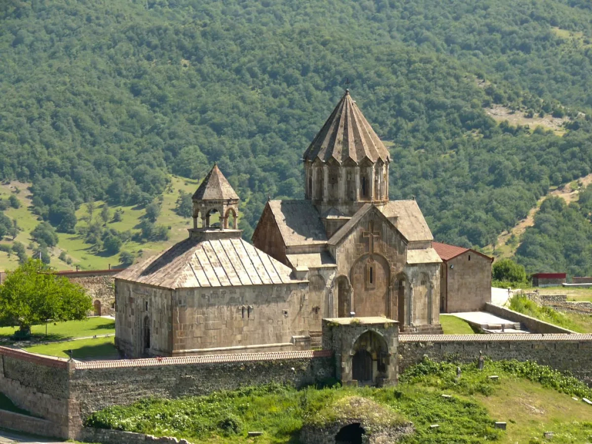 Diplomats visit historic Ganjasar monastery during Karabakh tour VIDEO
