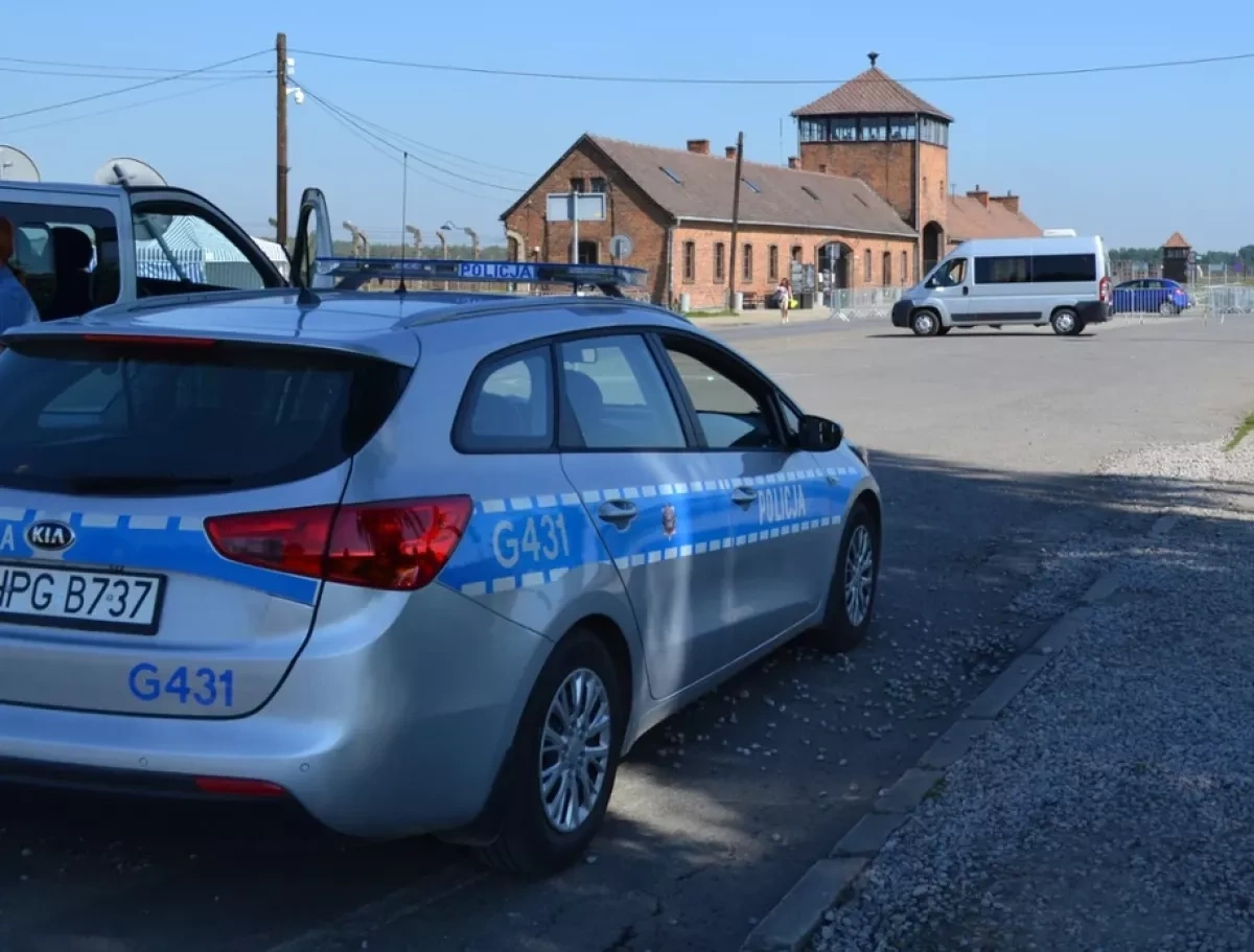 Nine Jewish tourists detained after trespassing at Auschwitz memorial site