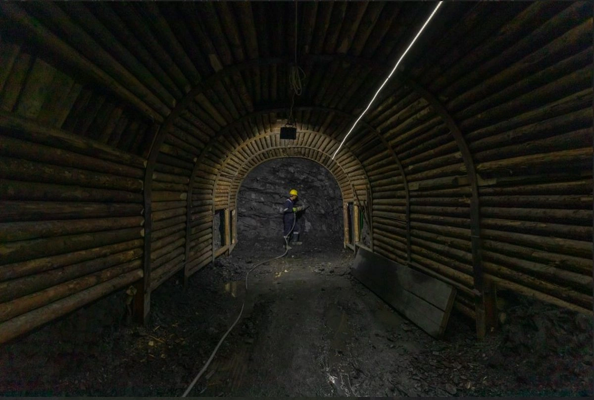Azerbaijan to clear of mines and prepare Elbaydash ore deposit for operation