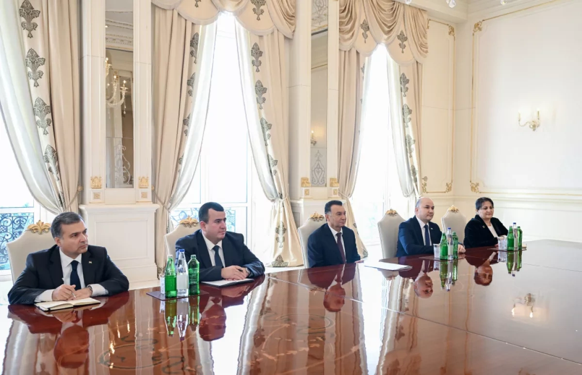 Azerbaijani president receives Tajik prime minister, discusses Middle Corridor and trade PHOTO