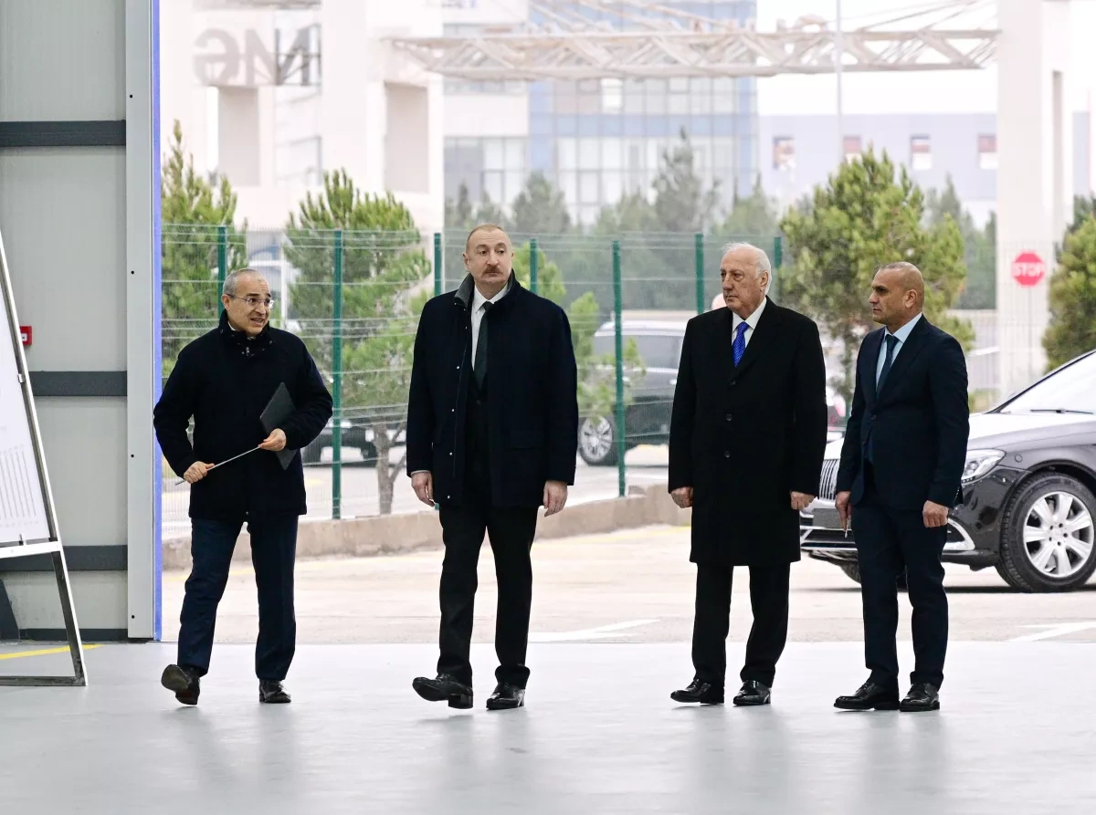 President Ilham Aliyev inaugurates “Azermirror” plant in Sumgayit Industrial Park Photo
