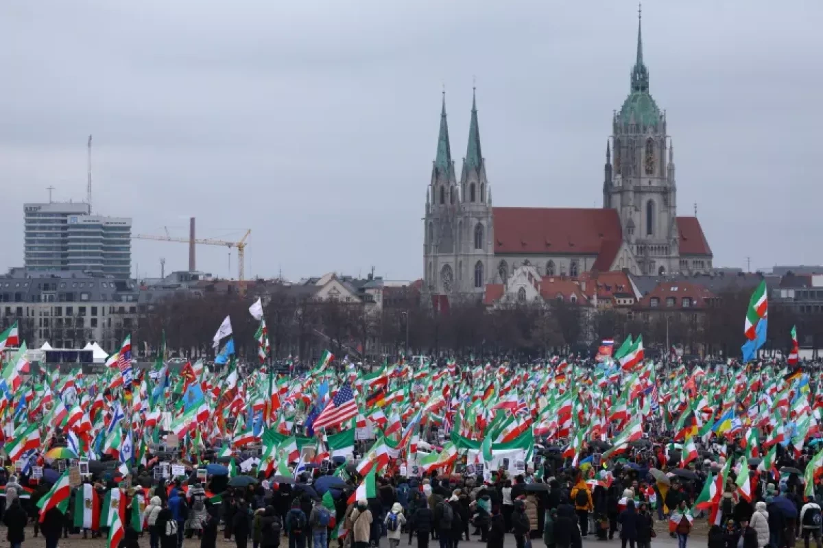 Tehran summons European envoys following mass rally backing Iranian protests