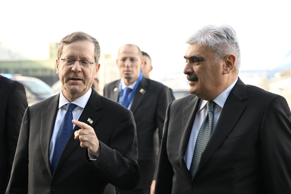Israeli President Isaac Herzog arrives in Azerbaijan for visit (PHOTO)
