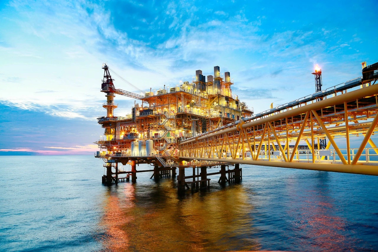 Rystad Energy warns of rising oil market pressure as freight rates double