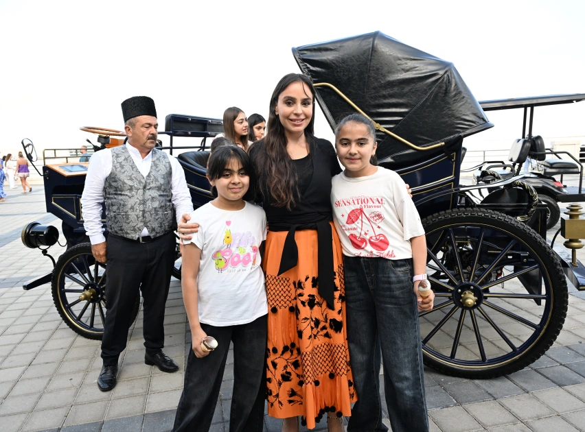 Leyla Aliyeva and Arzu Aliyeva attend opening and presentation ceremonies at the Seaside National Park (PHOTO)