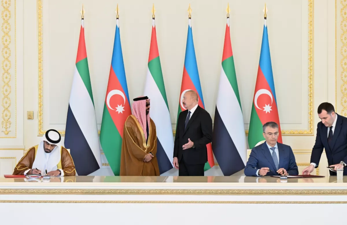 Azerbaijani president holds talks with UAE national security adviser PHOTO / UPDATED