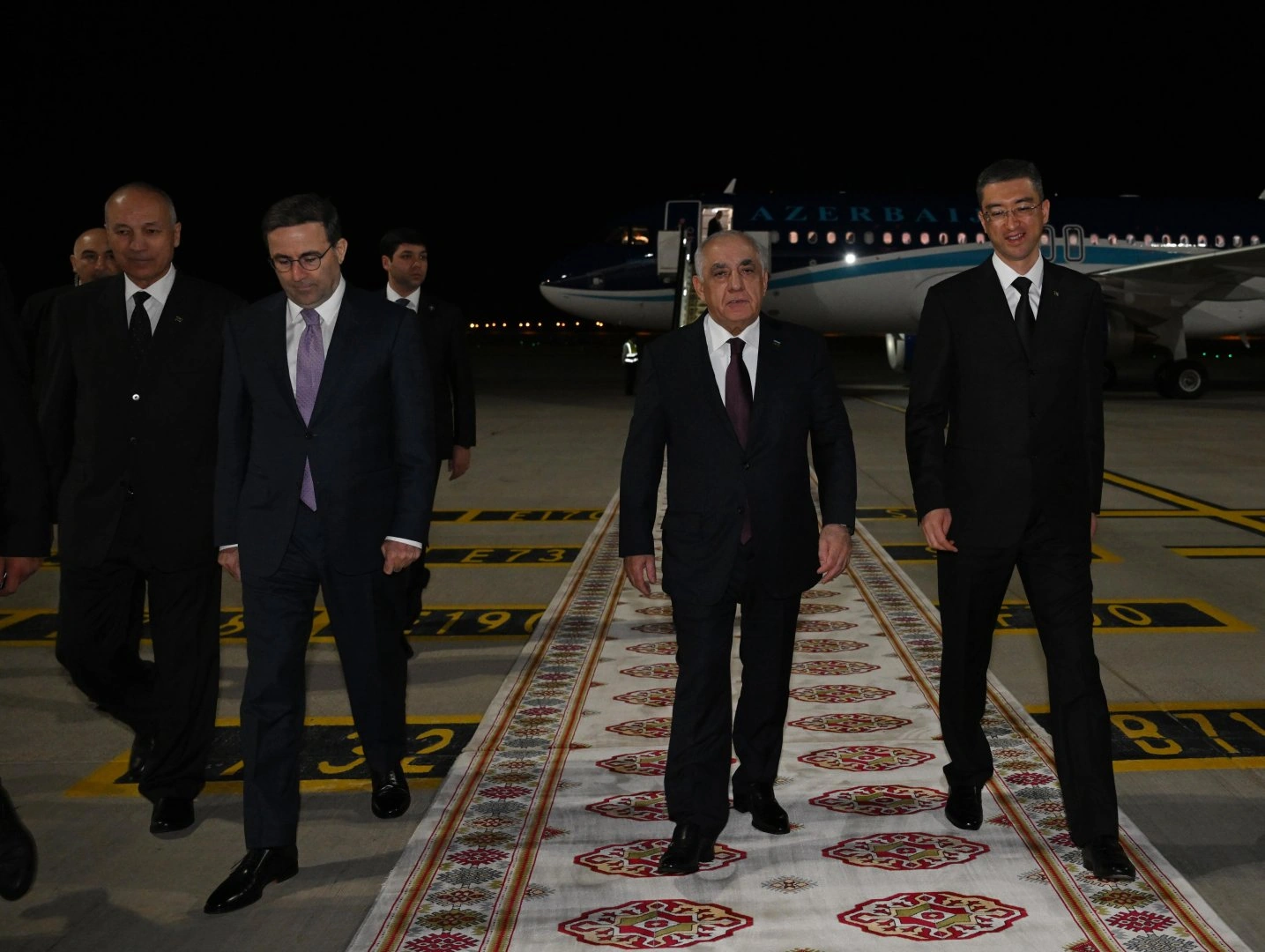 Azerbaijani PM arrives in Turkmenistan on visit