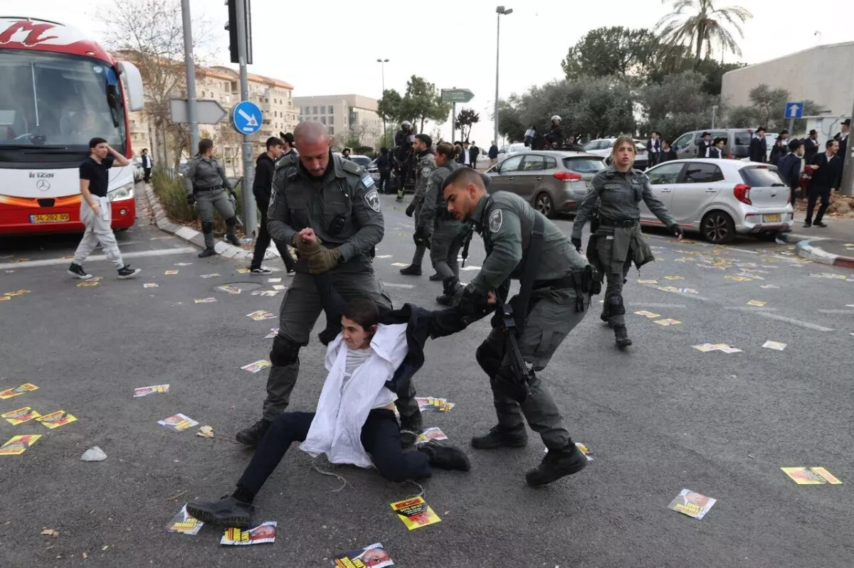 One killed, three hurt as bus strikes demonstrators at Jerusalem anti-draft protest