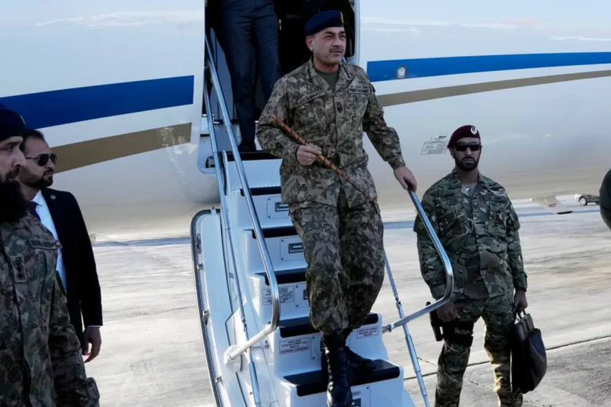 Pakistan brokers dialogue effort as high-level delegation lands in Tehran