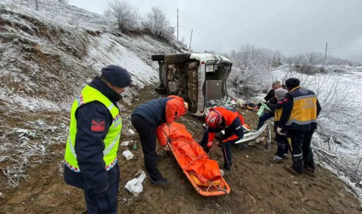 Ambulance plunges into ravine in Türkiye’s Artvin province, one dead PHOTO