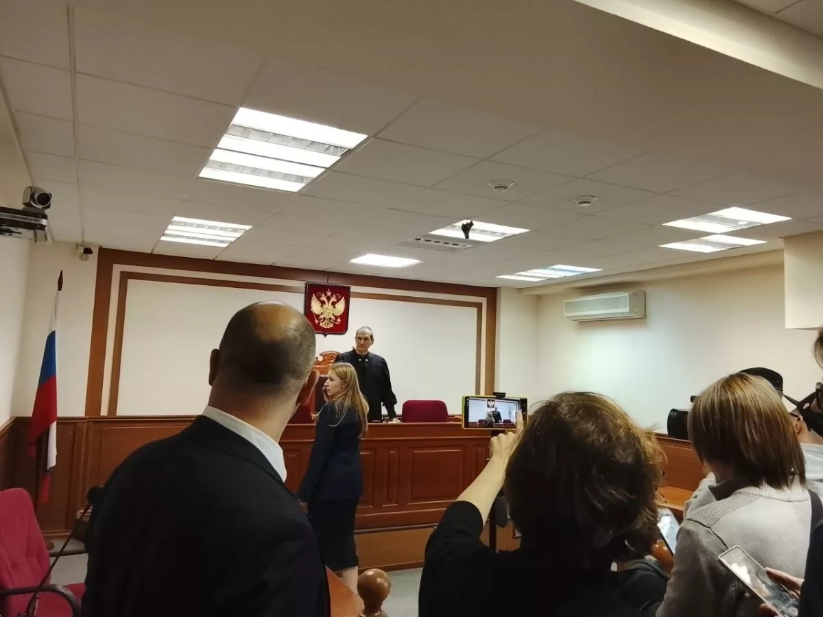 Russian court bars opposition Yabloko party from election