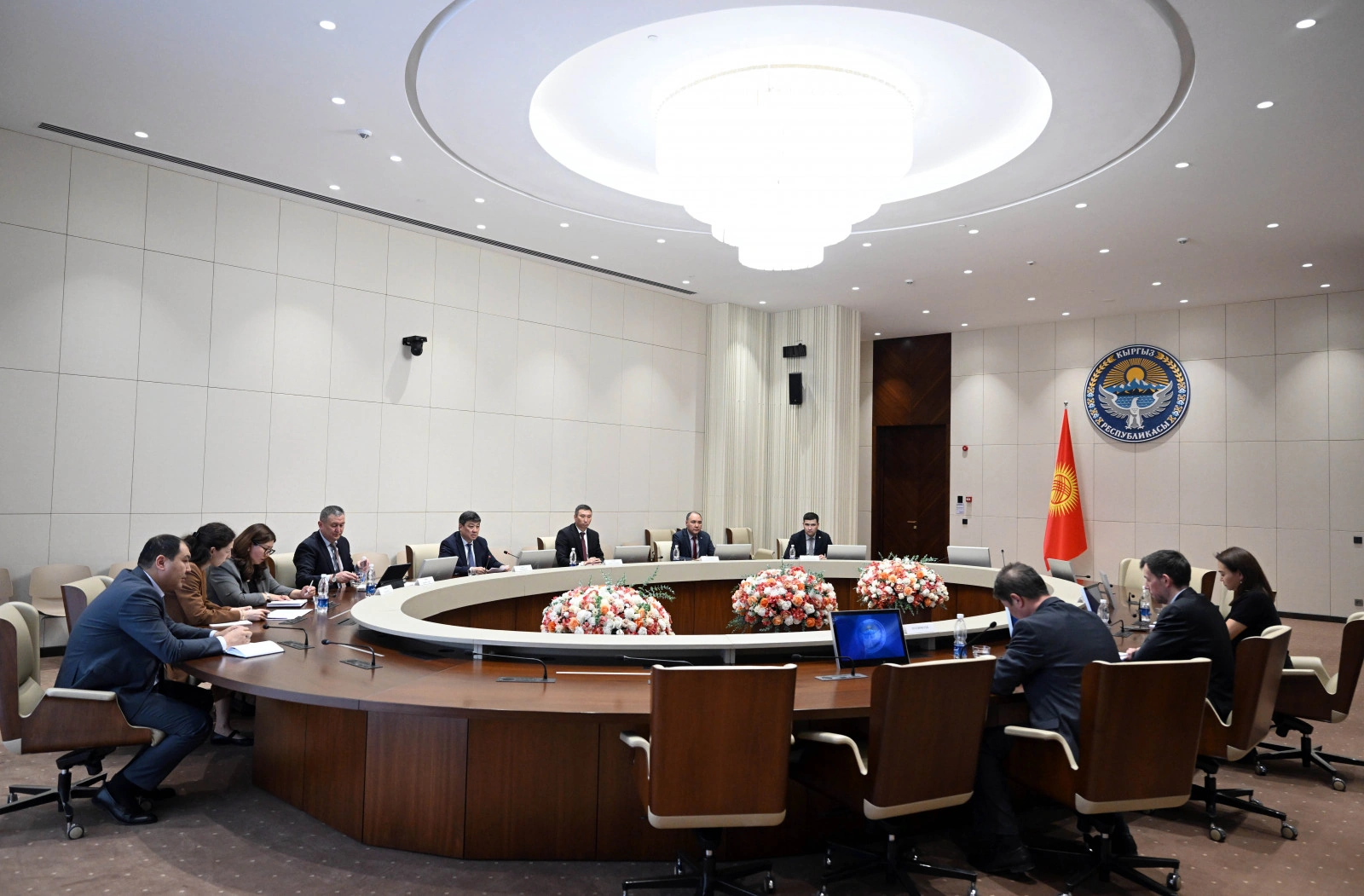 UK expresses interest in steady development of co-op with Kyrgyzstan