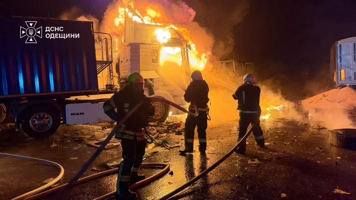 Russian attacks on Ukraine leave two dead, 20 injured PHOTO