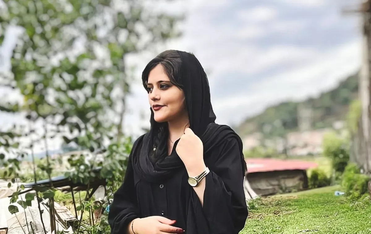Iranian singer Parastoo Ahmadi’s 74-lash sentence upheld on appeal PHOTO