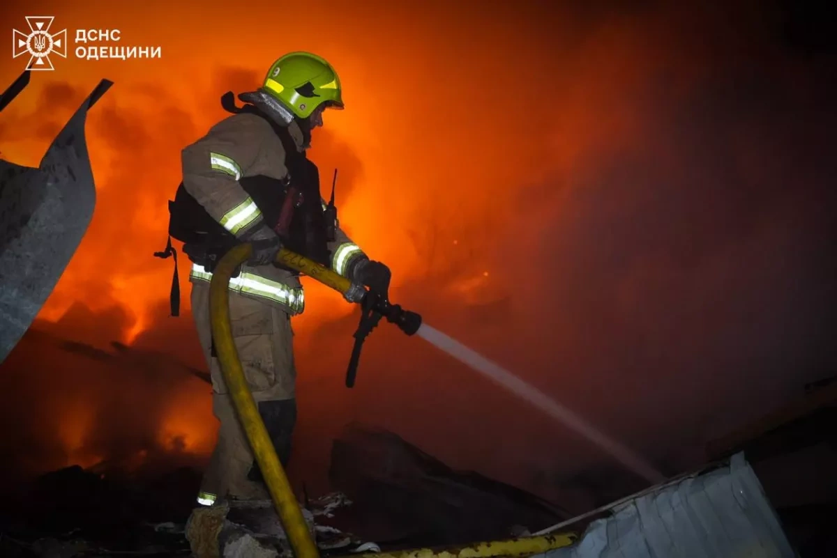 Russian overnight attacks on southern, central Ukraine leave dead, injured PHOTO/VIDEO