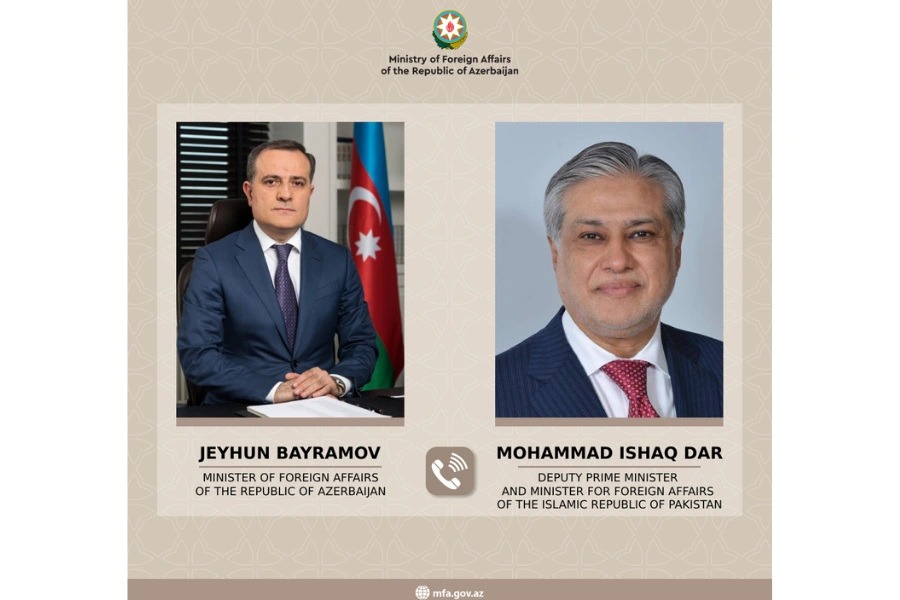 Azerbaijani FM expresses condolences to his Pakistani counterpart