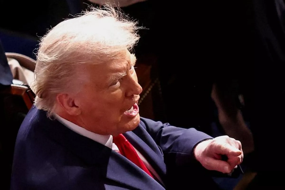 Trump touts popularity despite declining poll numbers