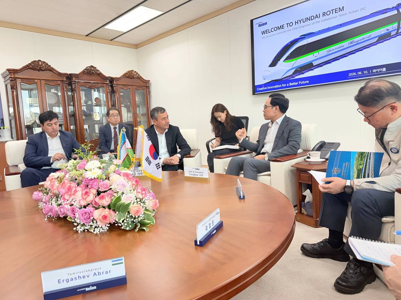 Uzbekistan, Hyundai Rotem explore high-speed rail links to Andijan and Termez