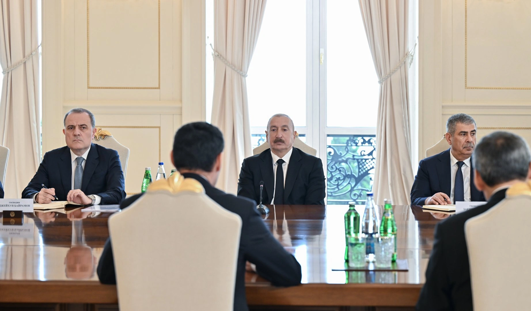 President Ilham Aliyev holds expanded meeting with President of Turkmenistan (PHOTO)