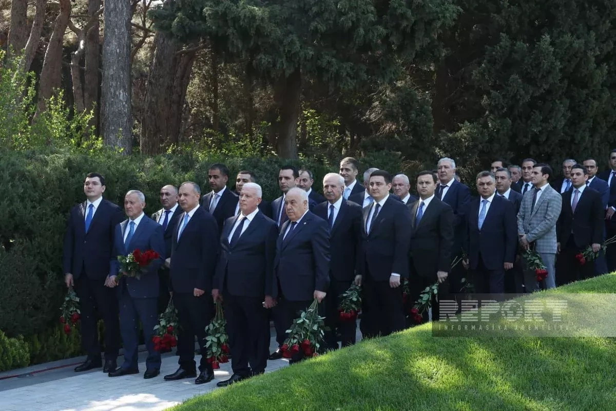 Officials pay tribute to National Leader Heydar Aliyev on his 103rd birth anniversary PHOTO