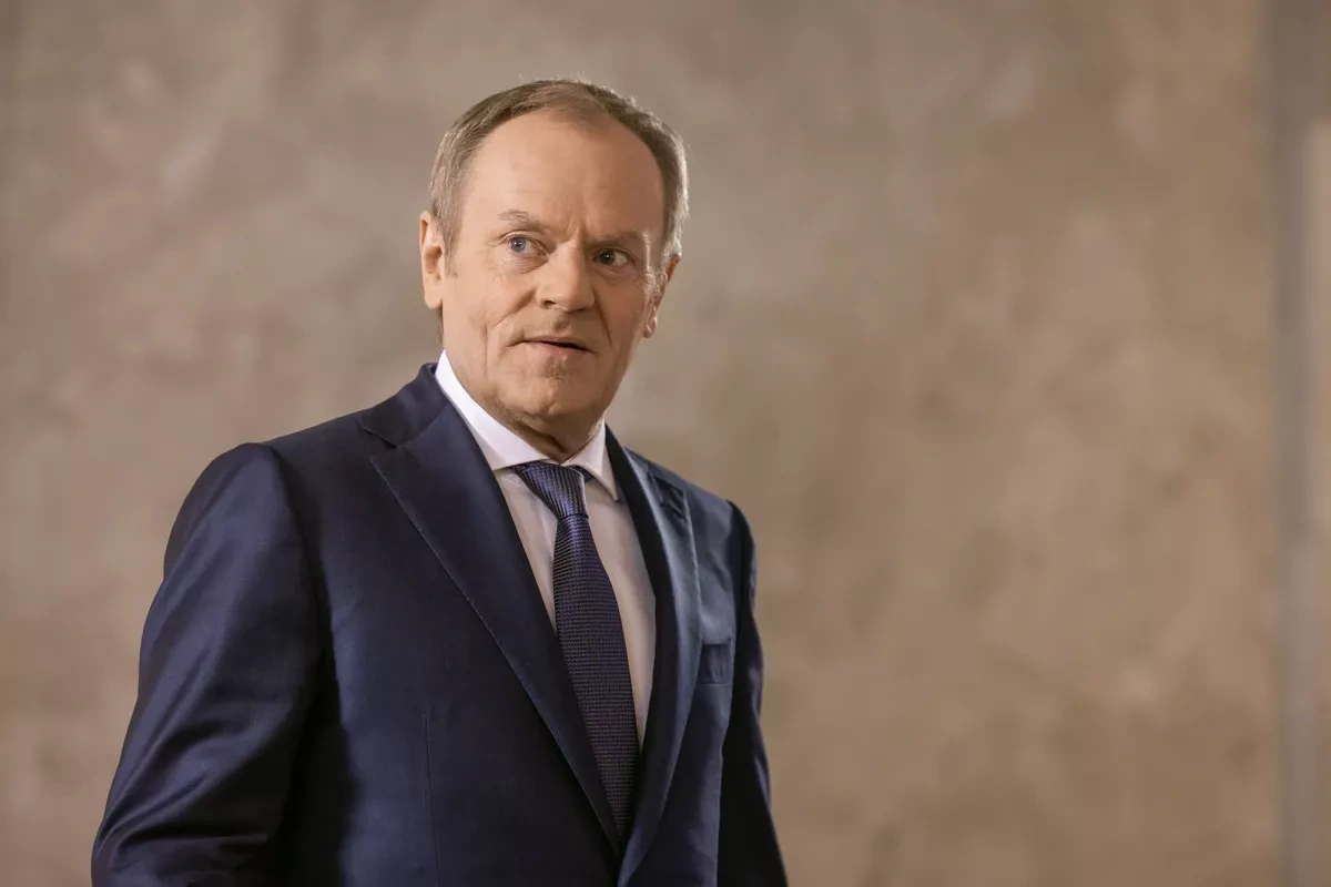 Tusk’s bloc on course for narrow Sejm majority, poll shows