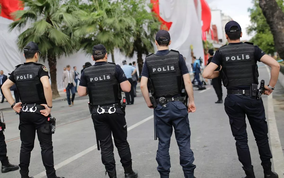Ten ISIS members arrested in Ankara for financing terrorist activities
