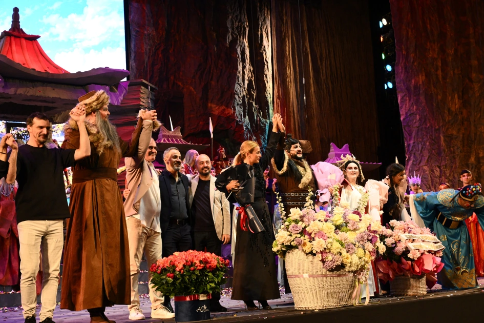 Heydar Aliyev Foundation VP Leyla Aliyeva attends premiere of opera “Turandot” (PHOTO)
