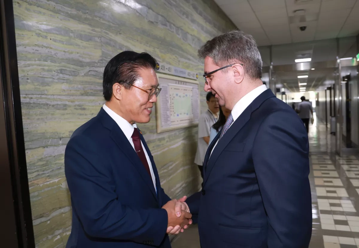 Azerbaijan, South Korea discuss infrastructure, demining cooperation