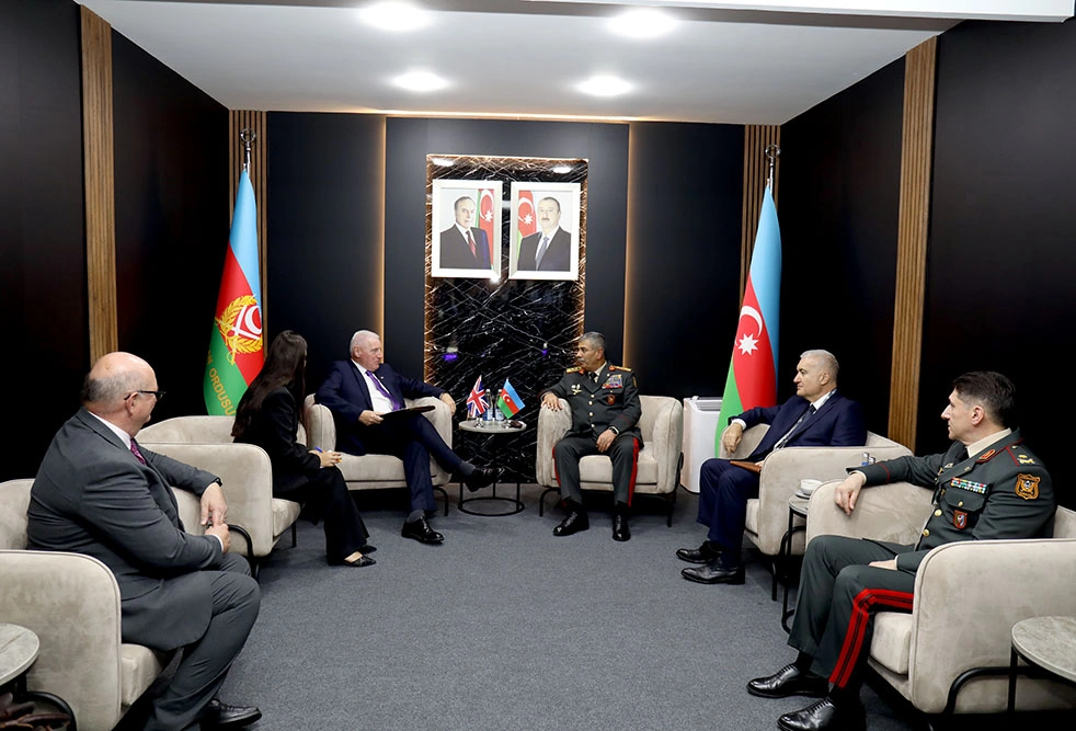 Azerbaijani Defense Minister holds meetings with UK and Slovak counterparts (PHOTO)